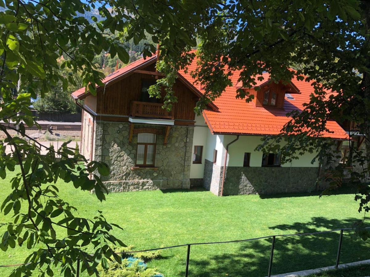 Pensiunea Piscul Cainelui Sinaia Bagian luar foto